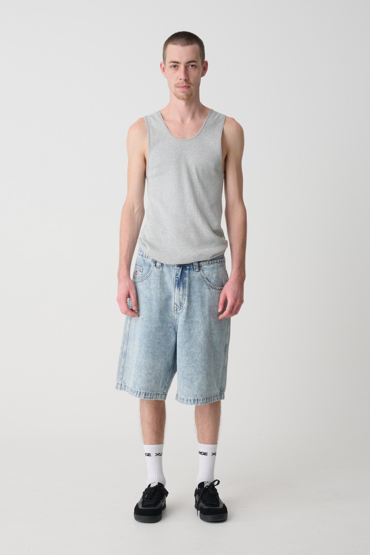 XL021607_BLEIND_5_1747006065