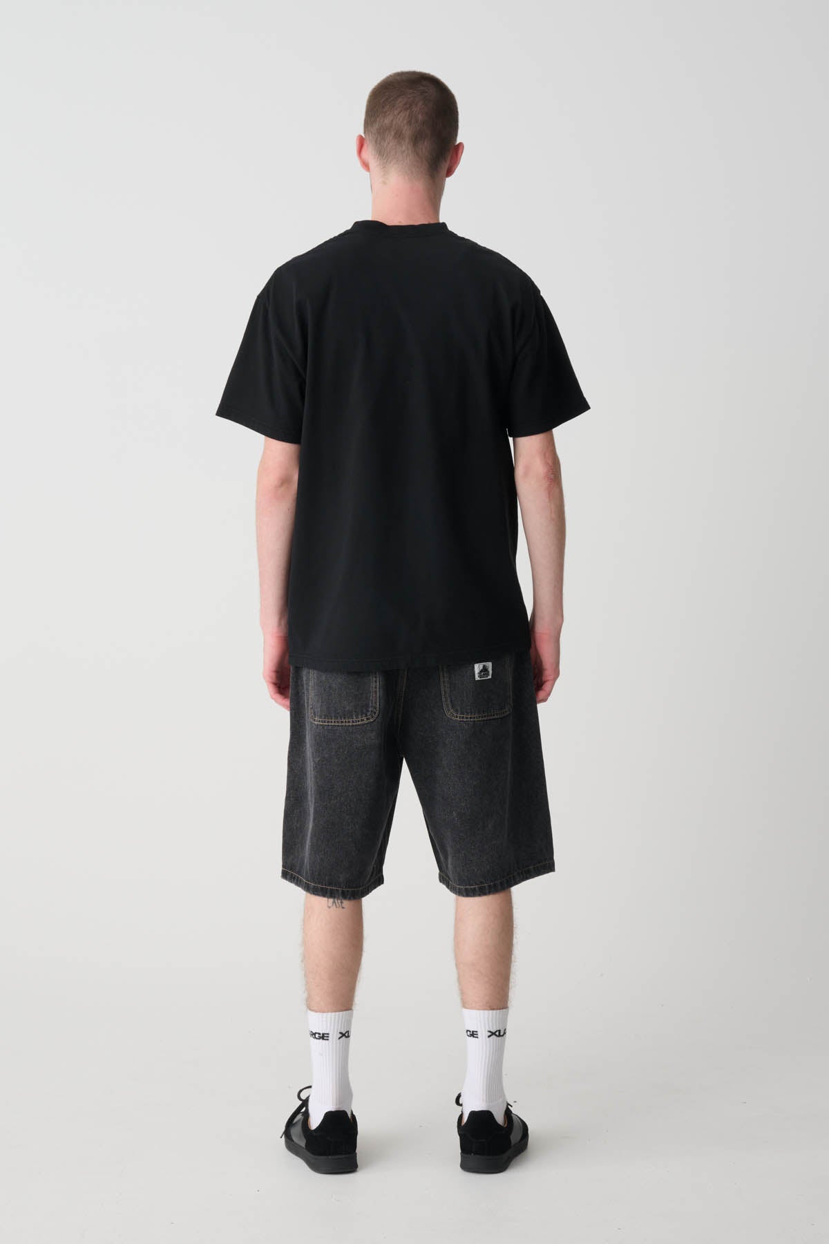 XL024S3005_PIGBLK_6_1729731125