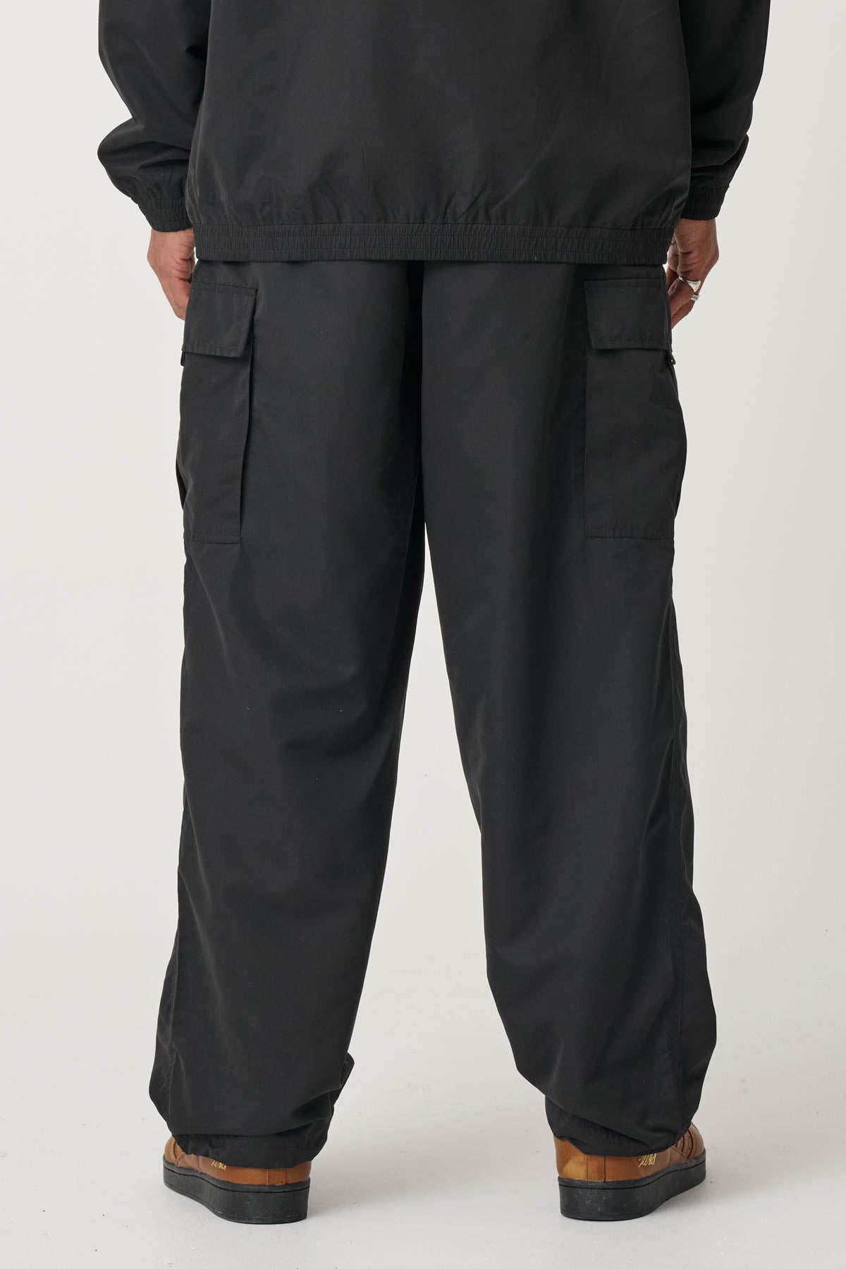 XL025W1604_BLK_2_1736311201