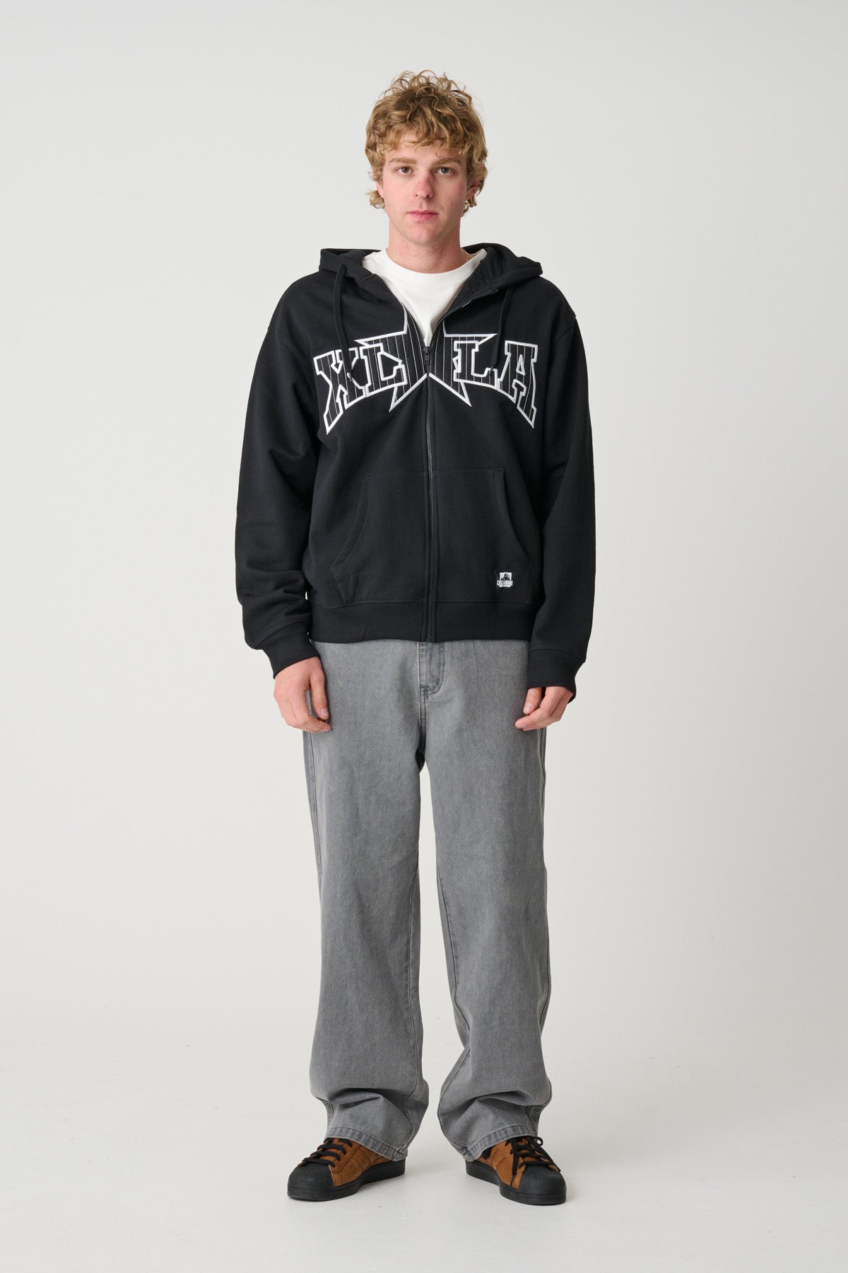 XL025W3208_BLK_5_1745810143