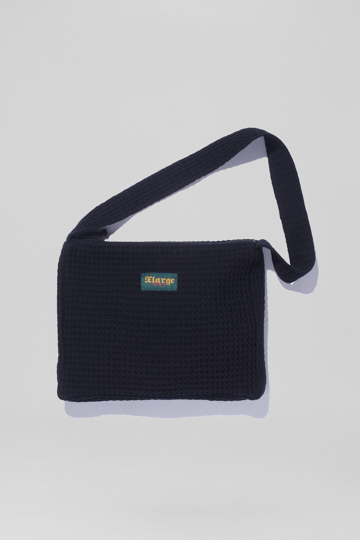 XL725S1016_BLK_1_1759457310