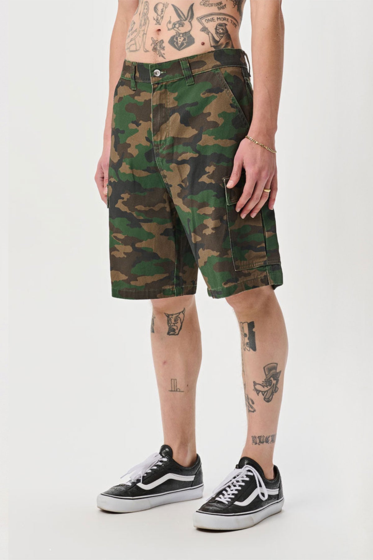 XL021601_WDLCAMO_3_cnau1l_1681792524
