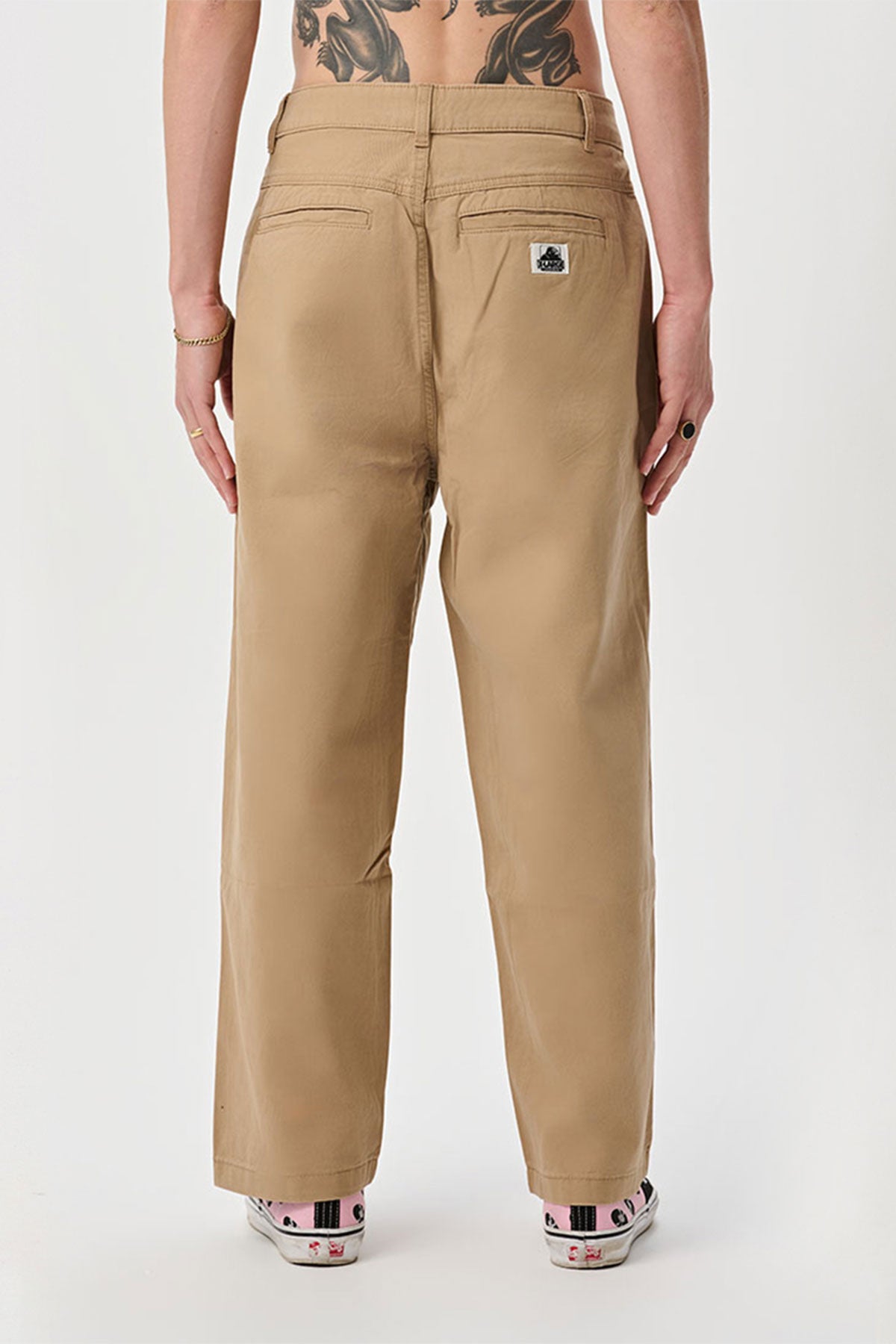 XL021610_SAND_4_nyiuhr_1681782364