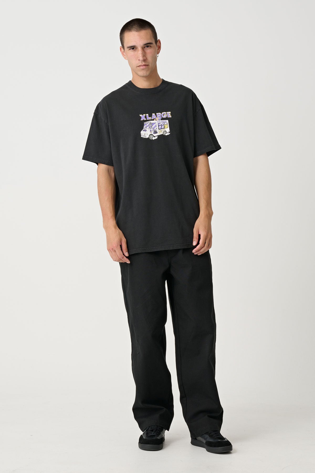 XL024W1003_PIGBLK_6_agewg3_1702416410