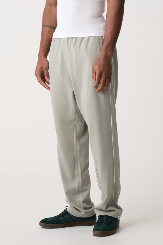 XL024W1602_GREYWHITE_2_aczgjs_1702347613