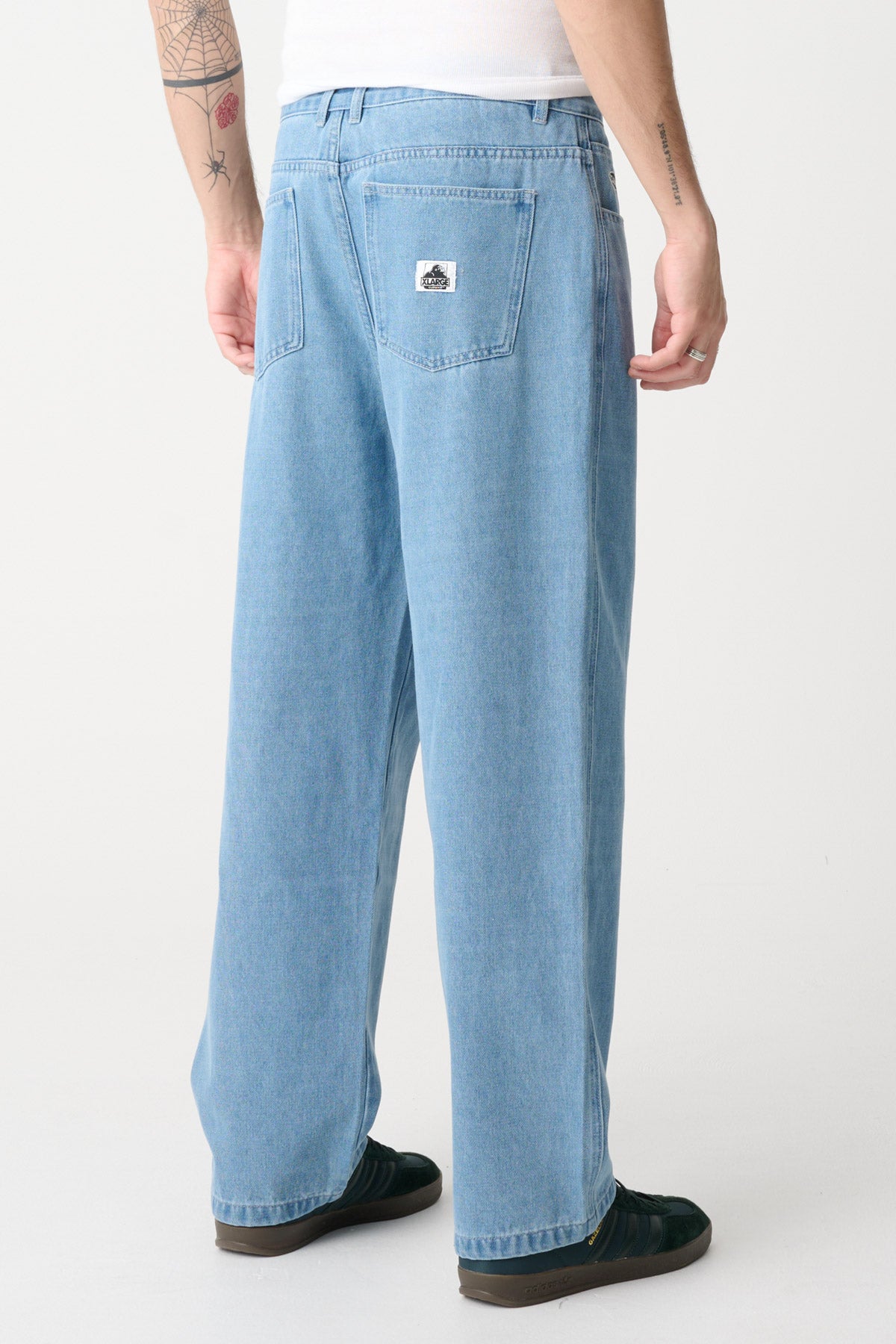 XL021606_MBLU_3_1761792984