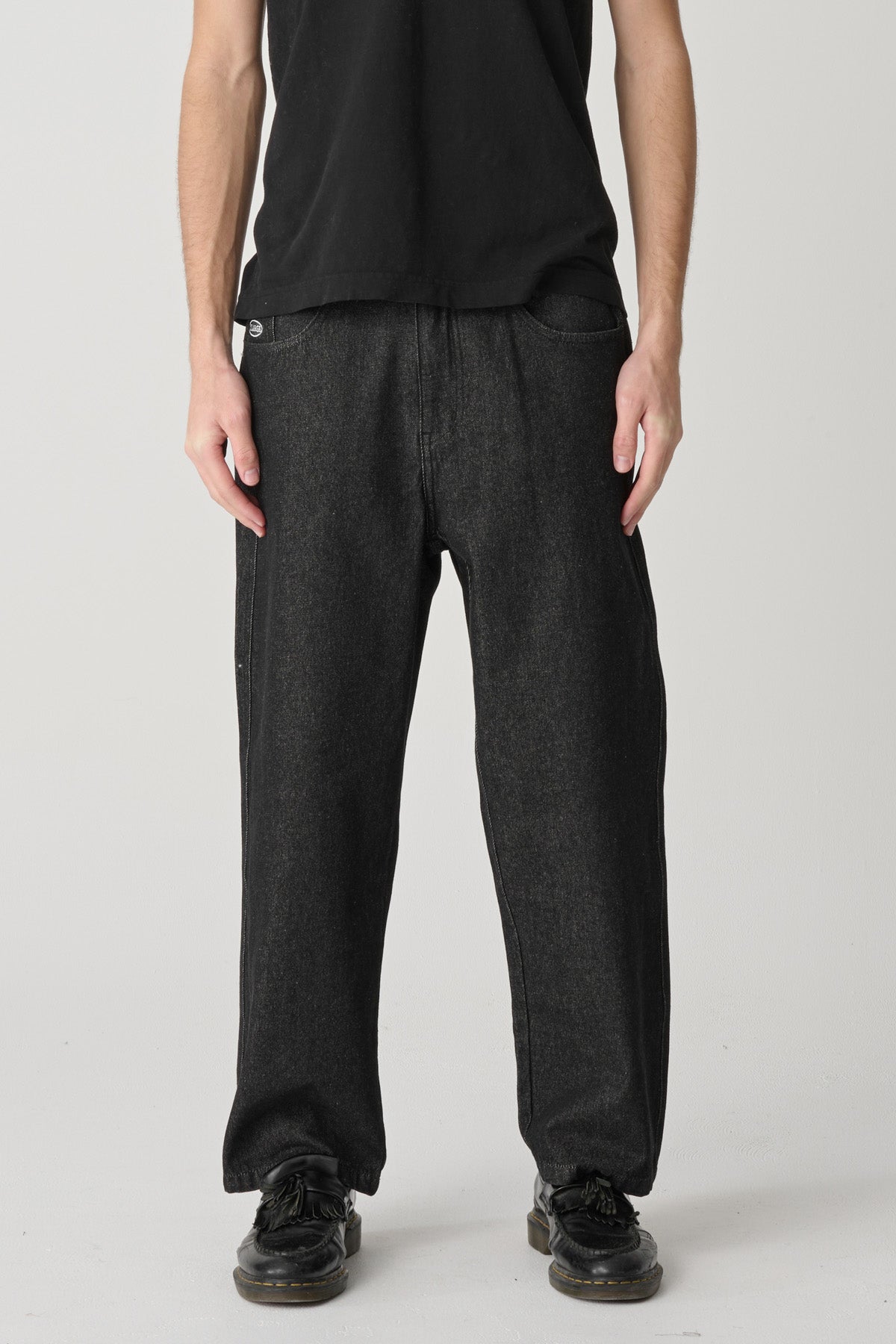 XL025S1616_RAWBLK_2_1772068954