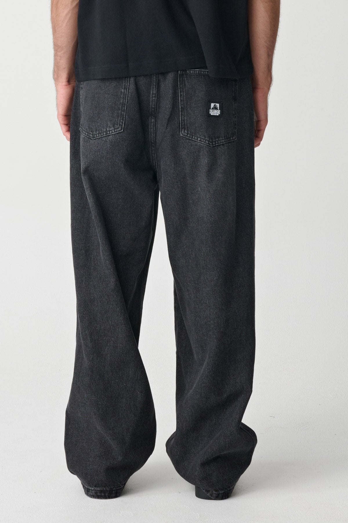 XL025S1618_FADBLK_3_1784182306