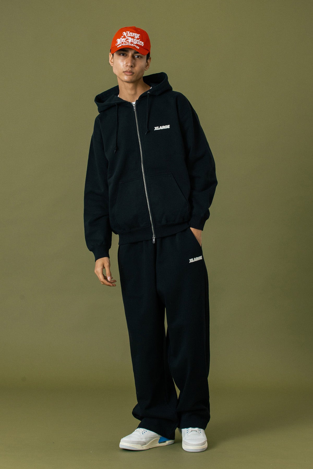 XL025S2410_BLK_3_1776380603