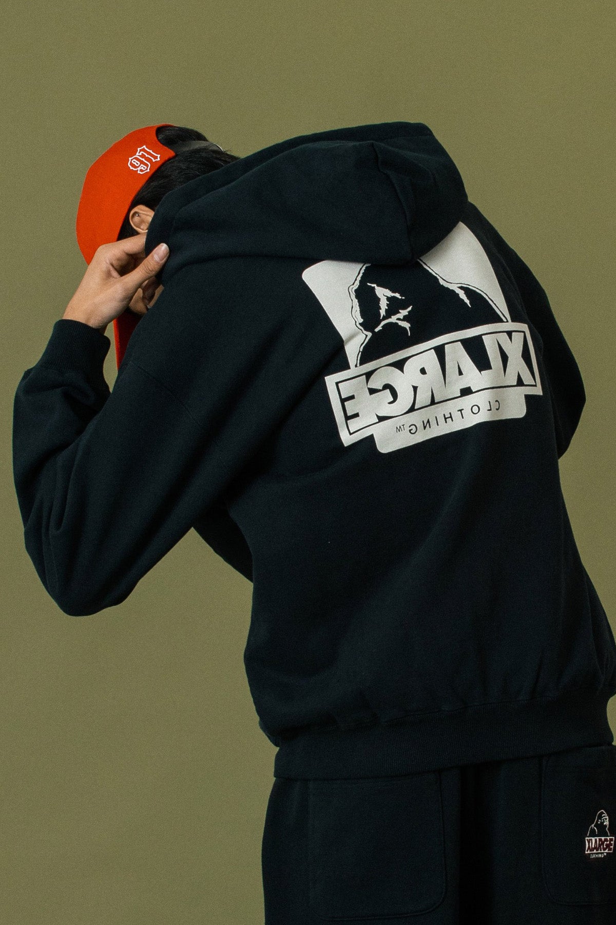 XL025S2410_BLK_4_1776380603