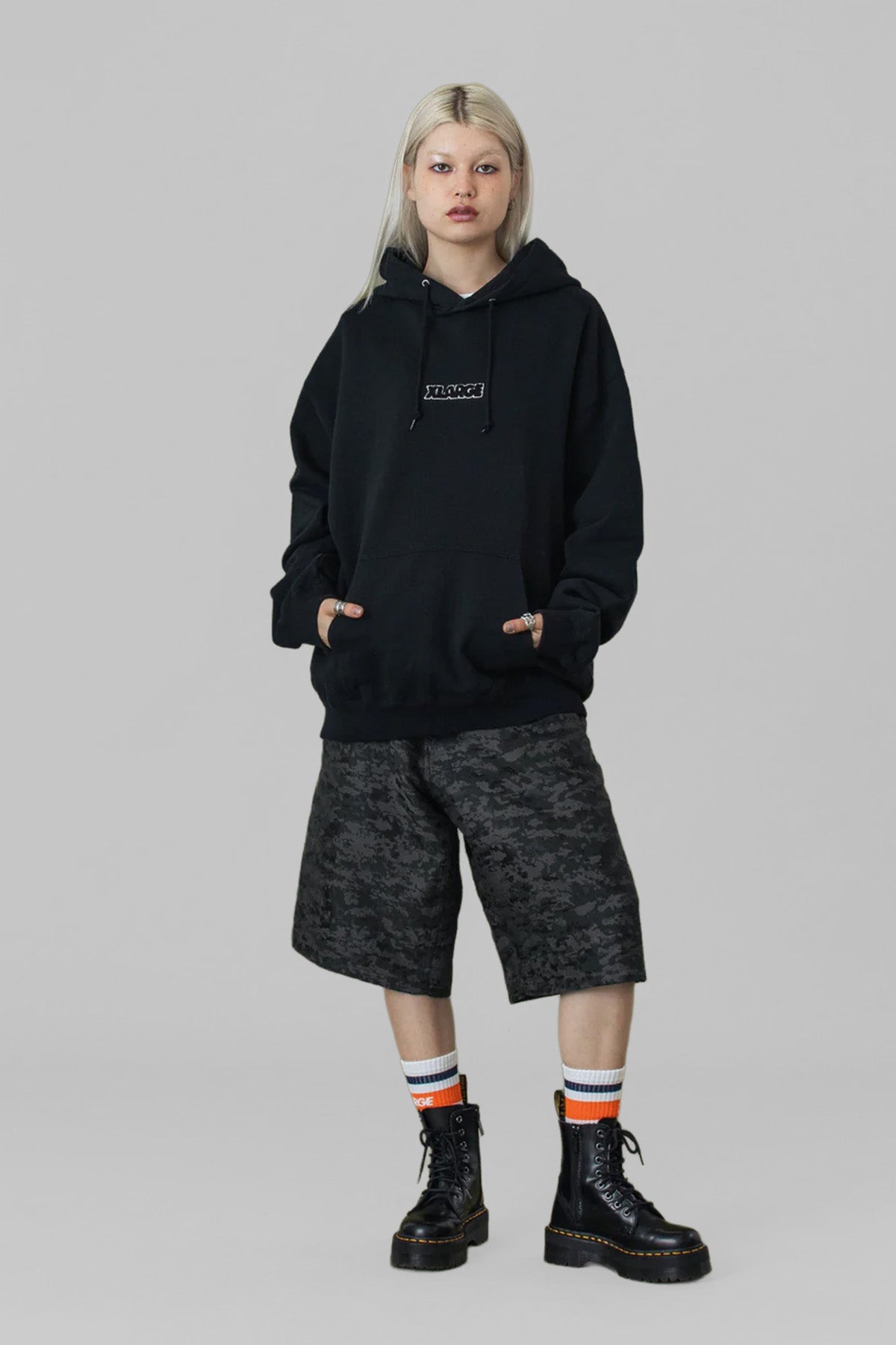 DIGITAL CAMO JACQUARD SHORT - BLACK