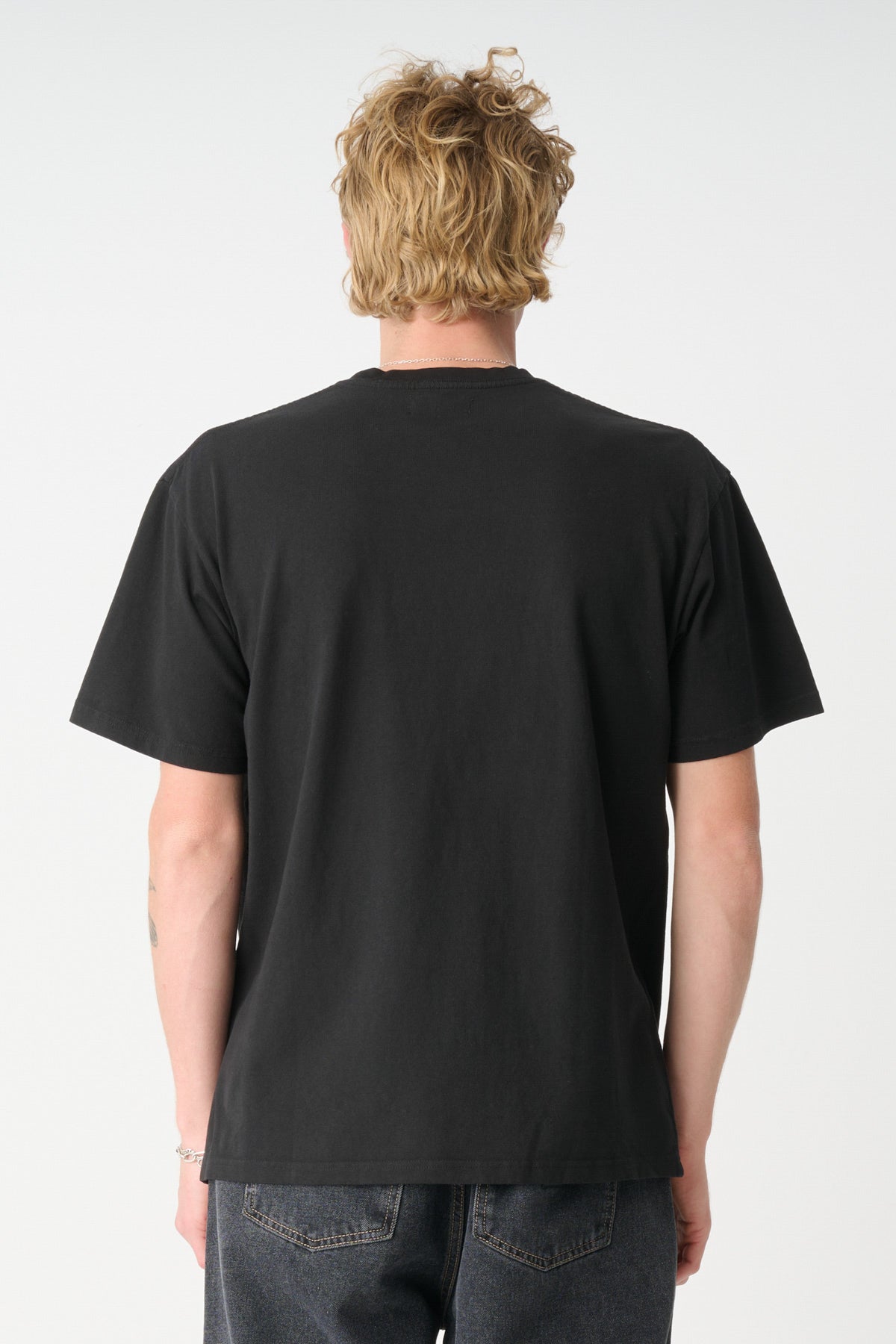 XL025S3000_PIGBLK_3_1761777749