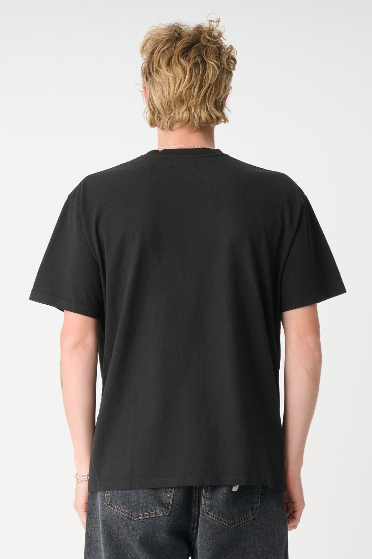 XL025S3003_PIGBLK_3_1761777712