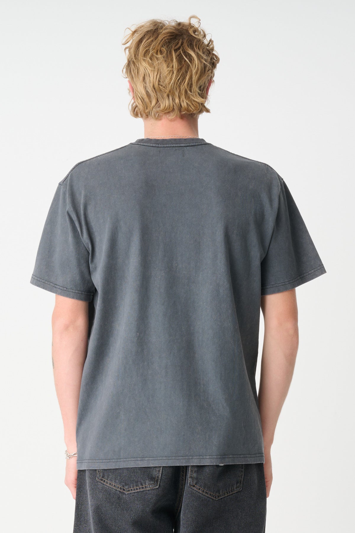 XL025S3011_PIGBLK_3_1761777697