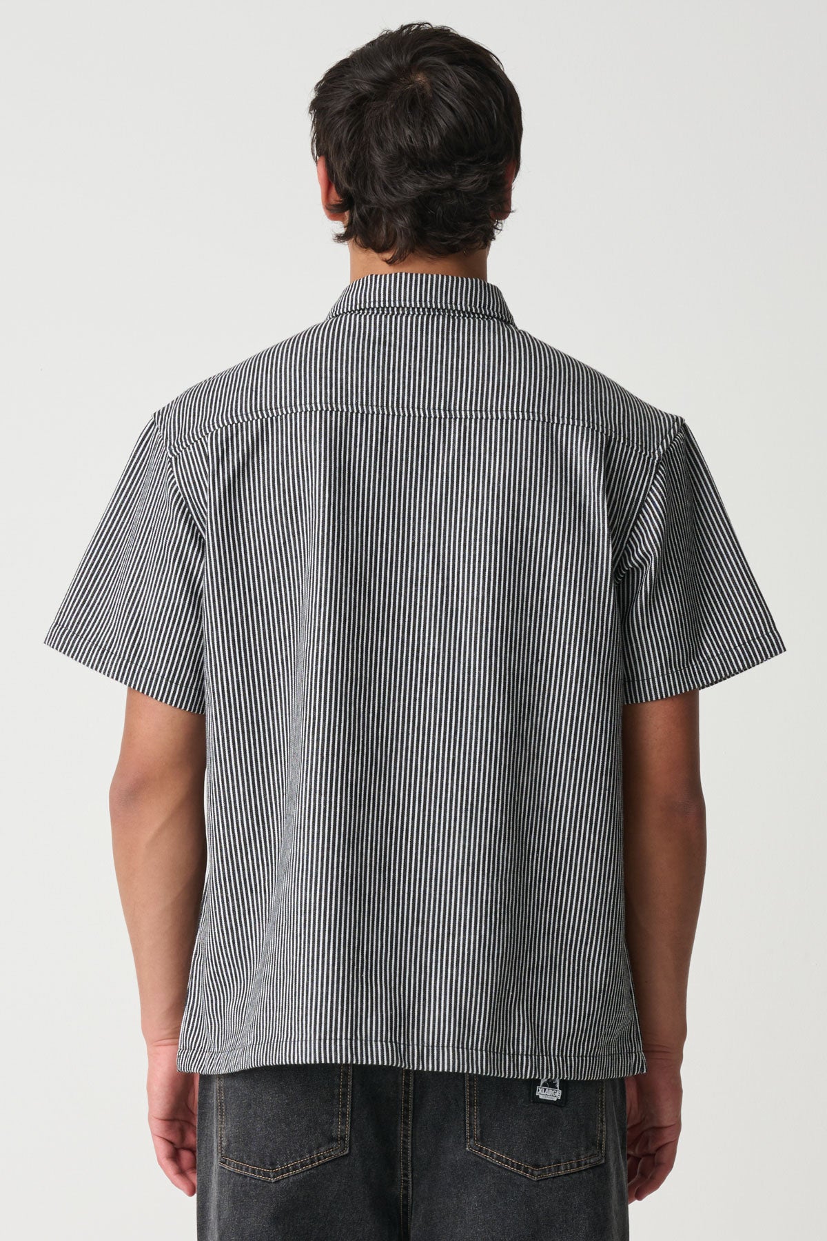 XL025S3401_BLKWTSTRP_3_1765164450