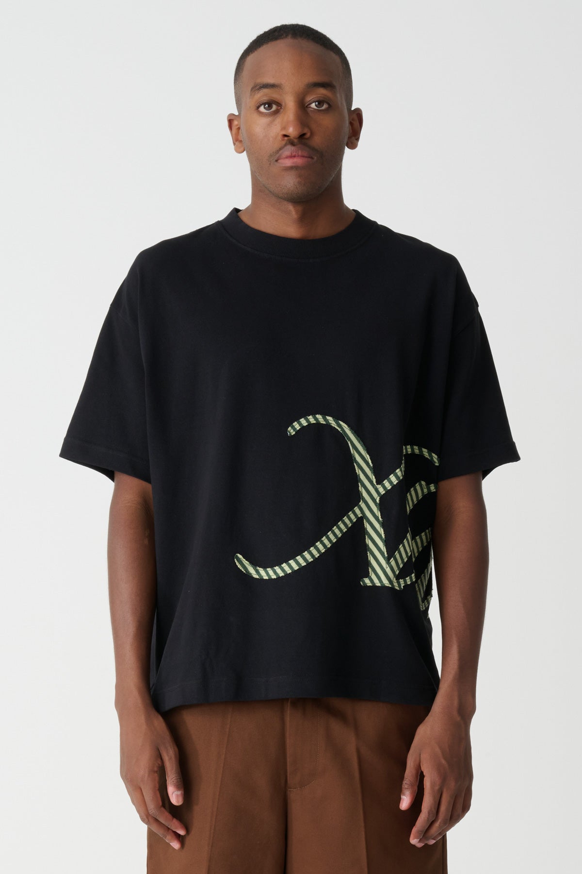 XL026S2003_PIGBLK_2_1787884679
