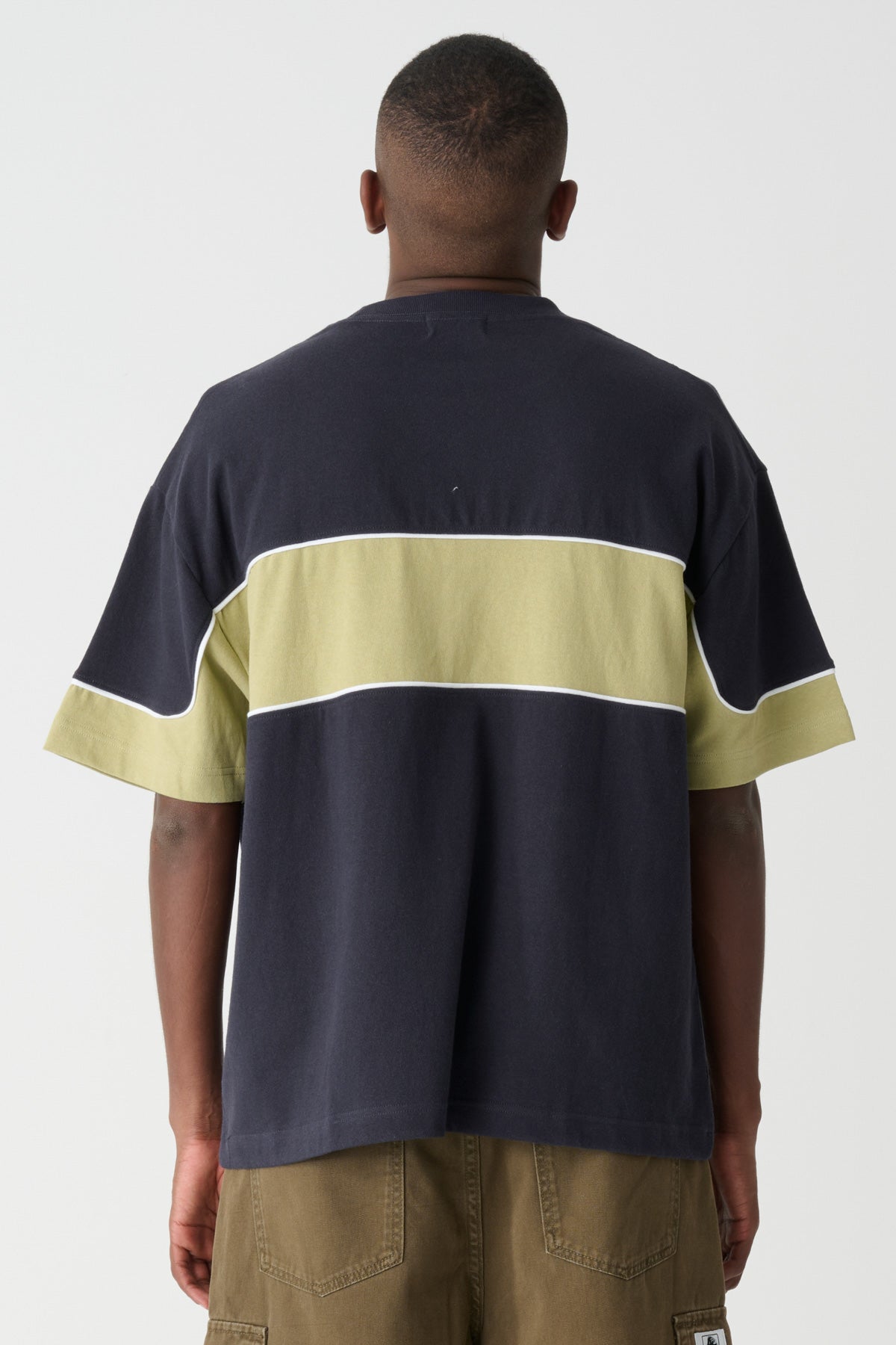 XL026S2101_PIGCAPNVY_4_1787884479