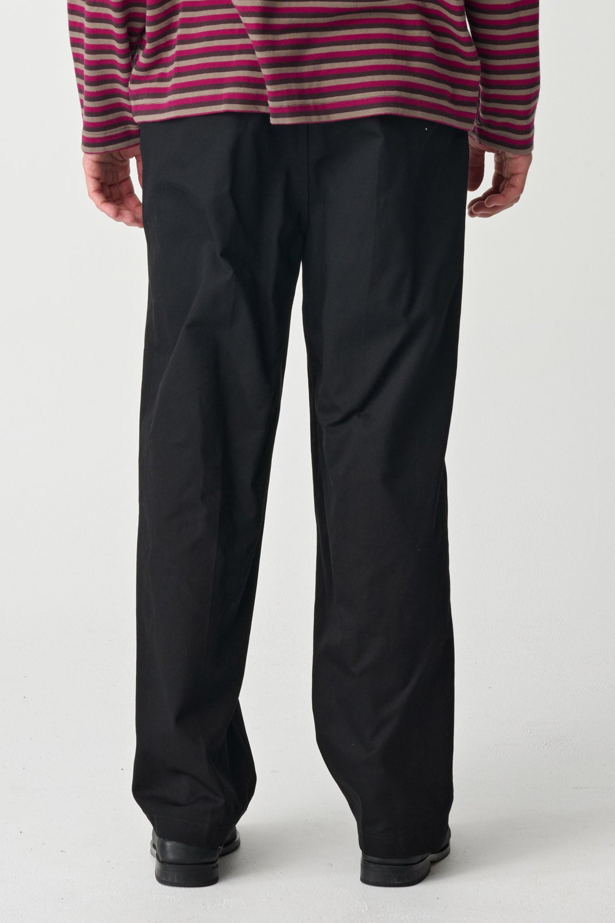 XL026W1606_BLK_3_1784182533