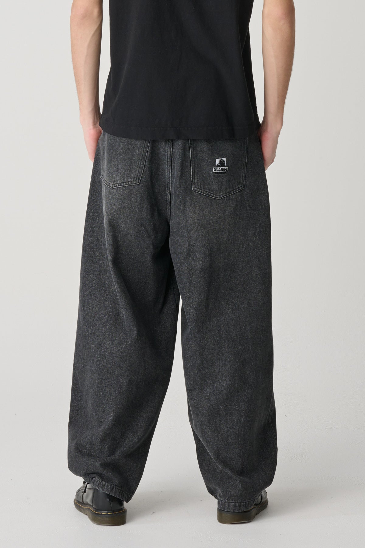 XL026W1611_FADBLK_3_1765165474