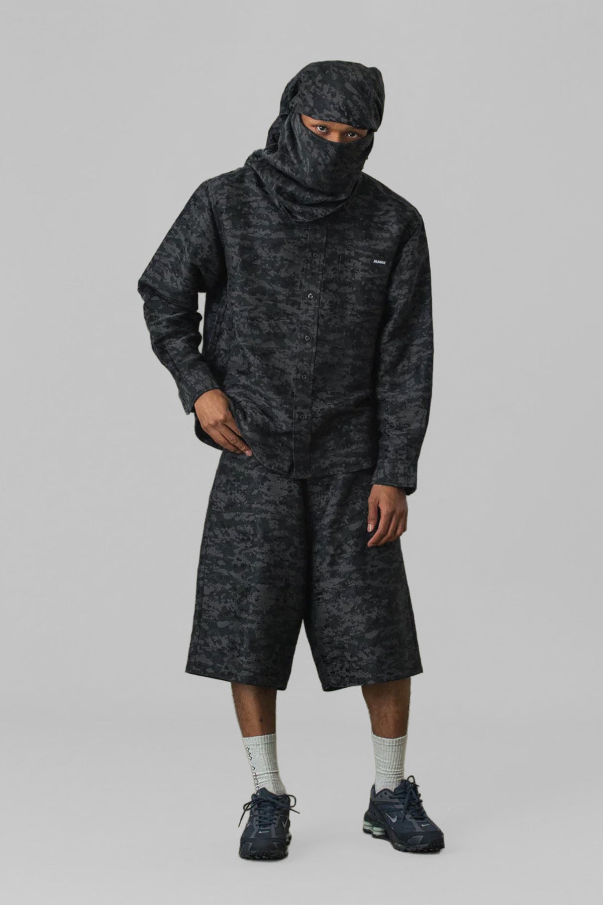 DIGITAL CAMO JACQUARD SCARF - BLACK